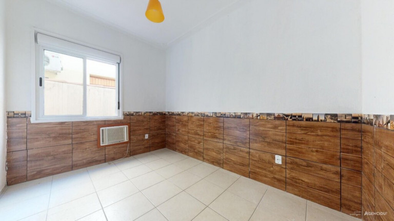 Imagem Imóvel com 2 Quartos à Venda, 64 m² em Menino Deus - Porto Alegre Imagem Imóvel com 2 Quartos à Venda, 64 m² em Menino Deus - Porto Alegre