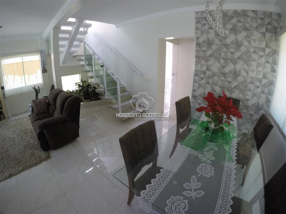 Imagem Sobrado com 4 Quartos à Venda, 232 m² em Guilhermina - Praia Grande