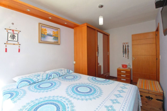 Imagem Imóvel com 3 Quartos à Venda, 67 m² em Menino Deus - Porto Alegre Imagem Imóvel com 3 Quartos à Venda, 67 m² em Menino Deus - Porto Alegre