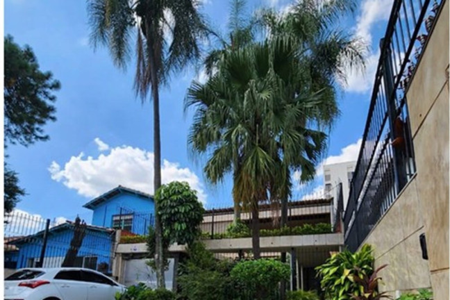 Imagem Casa com 4 Quartos à Venda, 460 m² em Ipiranga - São Paulo Imagem Casa com 4 Quartos à Venda, 460 m² em Ipiranga - São Paulo