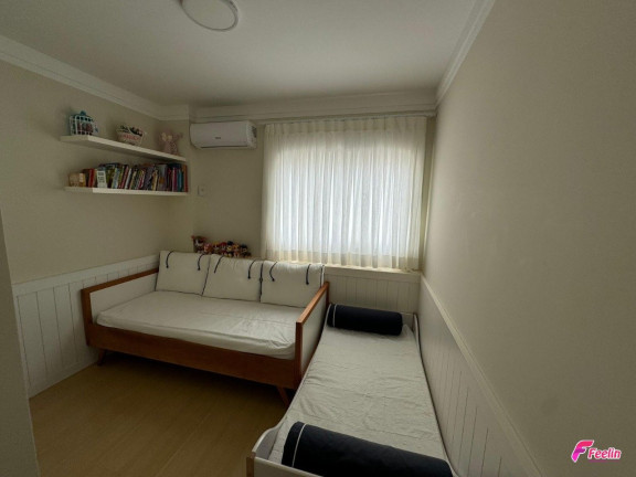 Imagem Apartamento com 4 Quartos à Venda, 154 m² em Centro - Florianópolis Imagem Apartamento com 4 Quartos à Venda, 154 m² em Centro - Florianópolis