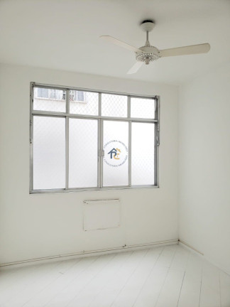 Imagem Apartamento com 2 Quartos à Venda, 65 m² em Icaraí - Niterói