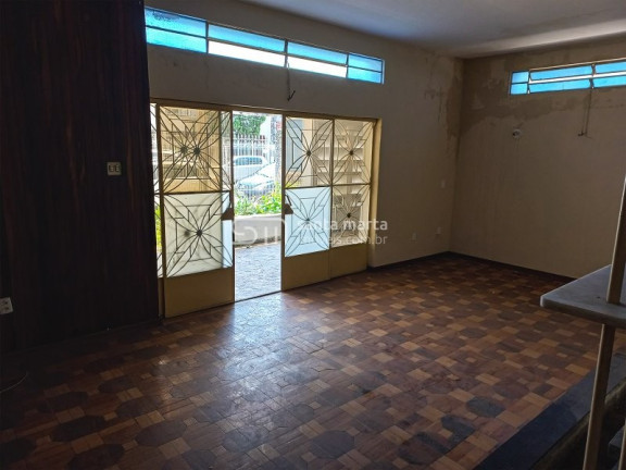Imagem Casa com 2 Quartos à Venda, 300 m² em Centro - Lorena Imagem Casa com 2 Quartos à Venda, 300 m² em Centro - Lorena