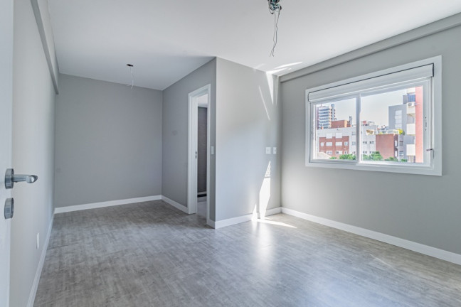 Imagem Imóvel com 2 Quartos à Venda, 83 m² em Petrópolis - Porto Alegre