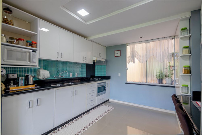 Imagem Apartamento com 3 Quartos à Venda, 94 m² em Petrópolis - Porto Alegre Imagem Apartamento com 3 Quartos à Venda, 94 m² em Petrópolis - Porto Alegre
