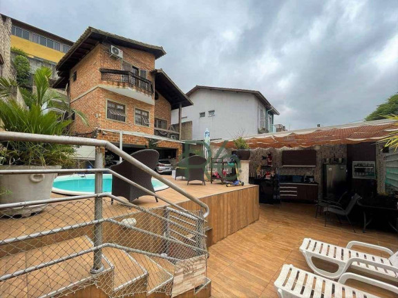Casa com 3 Quartos à Venda, 180 m² em Jardim Semiramis - Cotia