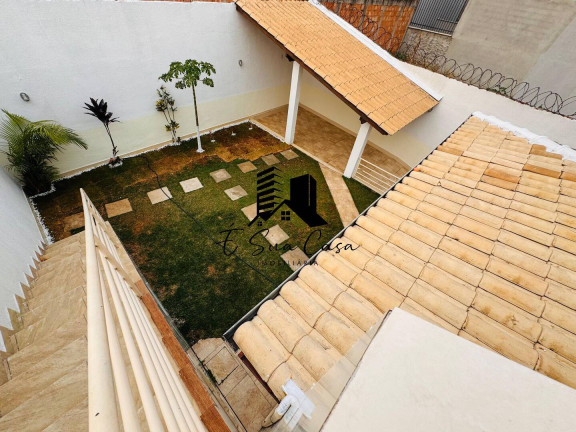 Casa com 2 Quartos à Venda, 200 m² em Cabral - Contagem