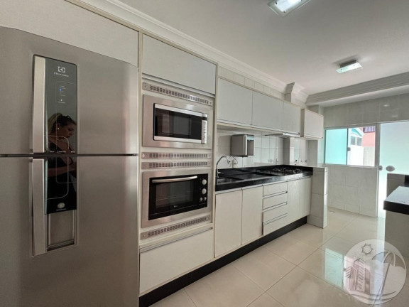 Imagem Apartamento com 2 Quartos à Venda, 130 m² em Centro - Balneário Camboriú Imagem Apartamento com 2 Quartos à Venda, 130 m² em Centro - Balneário Camboriú