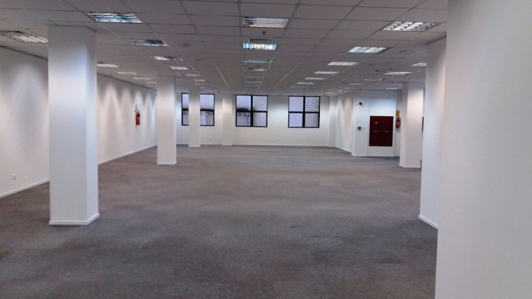 Imagem Sala Comercial à Venda, 939 m² em Centro - Curitiba