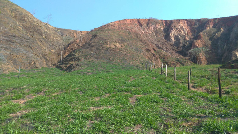 Imagem Terreno à Venda, 4 m² em Itakamosi - Vassouras Imagem Terreno à Venda, 4 m² em Itakamosi - Vassouras