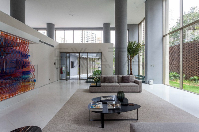 Imóvel com 4 Quartos à Venda, 358 m² em Vila Nova Conceição - São Paulo