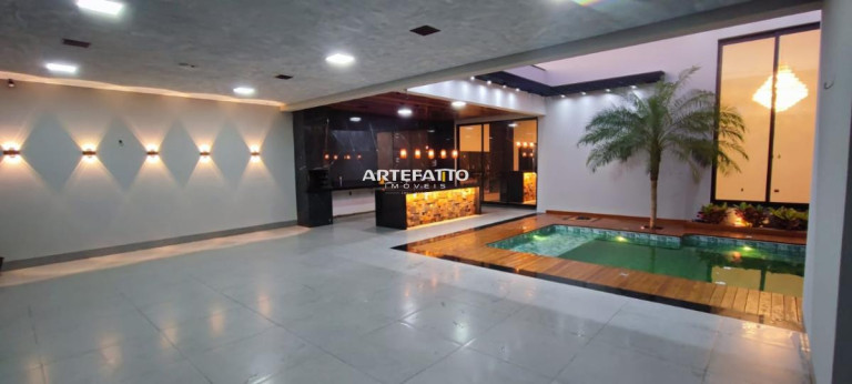 Imagem Casa com 3 Quartos à Venda, 180 m² Imagem Casa com 3 Quartos à Venda, 180 m²