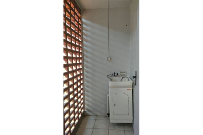 Imagem Imóvel com 3 Quartos à Venda, em Jardim Itu - Porto Alegre Imagem Imóvel com 3 Quartos à Venda, em Jardim Itu - Porto Alegre