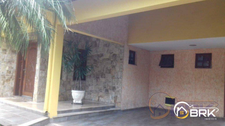 Imagem Sobrado com 3 Quartos à Venda, 396 m² em Vila Galvão - Guarulhos Imagem Sobrado com 3 Quartos à Venda, 396 m² em Vila Galvão - Guarulhos