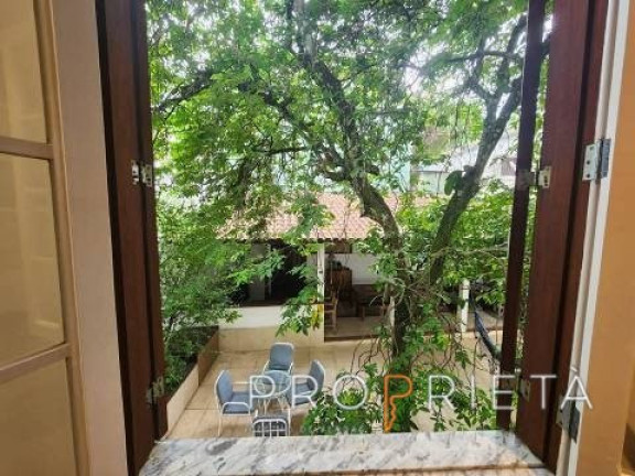Imagem Casa com 6 Quartos à Venda, 550 m² em Jardim Botanico - Rio De Janeiro Imagem Casa com 6 Quartos à Venda, 550 m² em Jardim Botanico - Rio De Janeiro