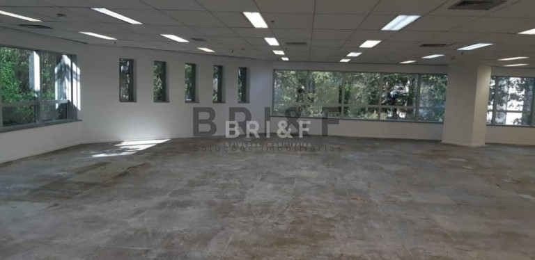 Imóvel Comercial para Alugar, 245 m² em Bela Vista - São Paulo