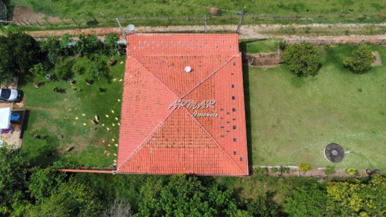 Imagem Imóvel com 2 Quartos à Venda, 200 m² em Cruz De Cedro - Quadra Imagem Imóvel com 2 Quartos à Venda, 200 m² em Cruz De Cedro - Quadra