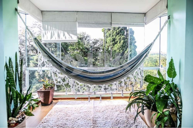 Imagem Imóvel com 3 Quartos à Venda, 163 m² em Teresópolis - Porto Alegre Imagem Imóvel com 3 Quartos à Venda, 163 m² em Teresópolis - Porto Alegre