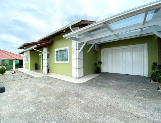 Imagem Casa com 3 Quartos à Venda, 170 m² em Bom Viver - Biguaçu