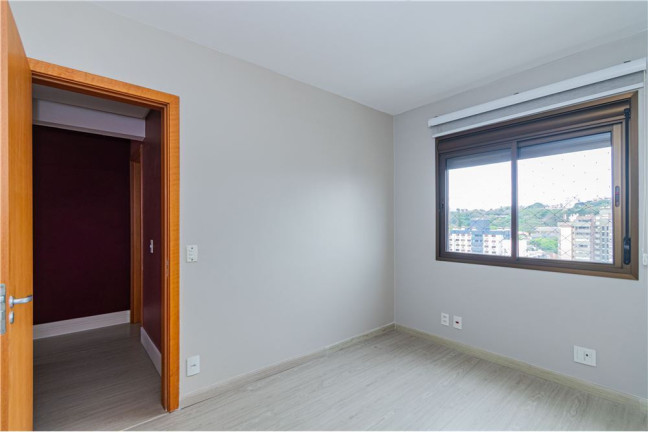 Imagem Apartamento com 2 Quartos à Venda, 86 m² em Menino Deus - Porto Alegre Imagem Apartamento com 2 Quartos à Venda, 86 m² em Menino Deus - Porto Alegre