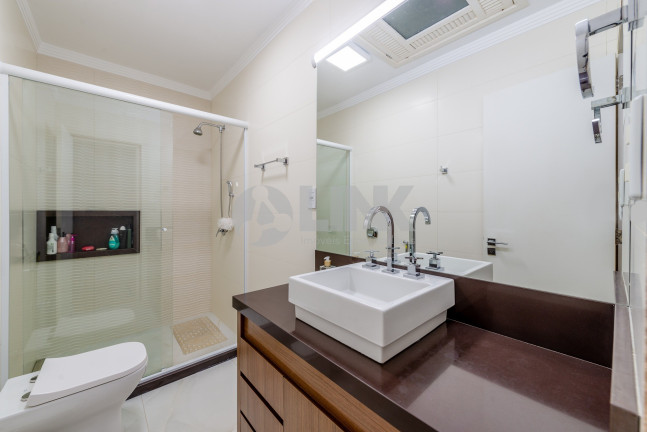 Imagem Casa com 4 Quartos à Venda, 450 m² em Vila Assunção - Porto Alegre