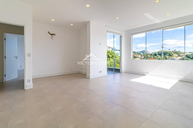 Imagem Casa com 4 Quartos à Venda, 436 m² em Vila Progresso - Niterói Imagem Casa com 4 Quartos à Venda, 436 m² em Vila Progresso - Niterói