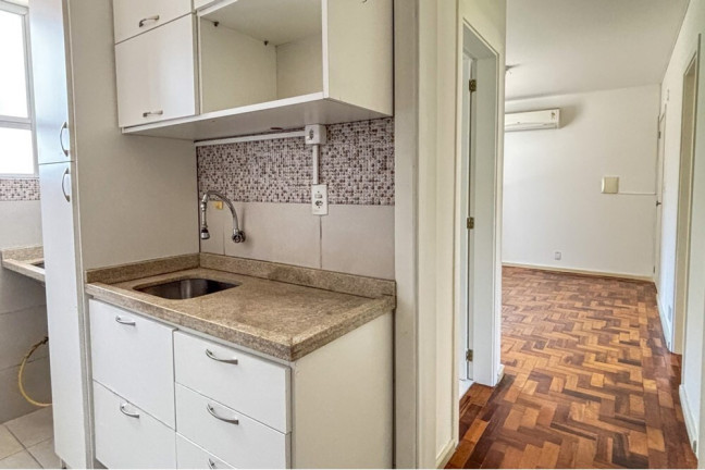Imagem Apartamento com 2 Quartos à Venda, 41 m² em Menino Deus - Porto Alegre Imagem Apartamento com 2 Quartos à Venda, 41 m² em Menino Deus - Porto Alegre