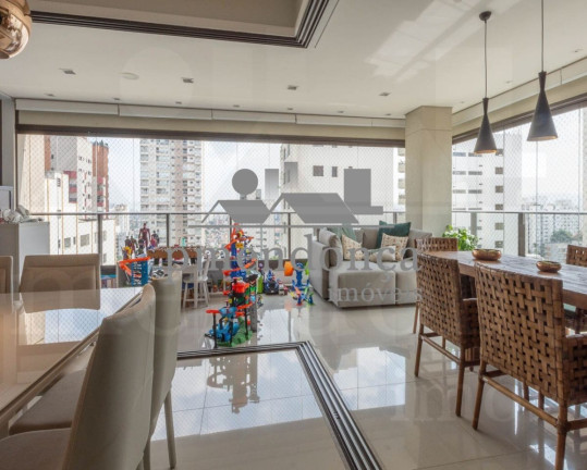 Apartamento com 4 Quartos à Venda, 258 m² em Sumaré - São Paulo