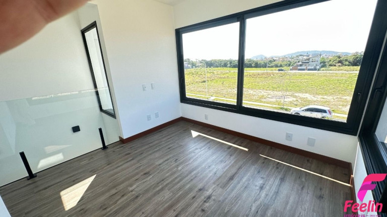 Imagem Casa com 3 Quartos à Venda, 163 m² em Campeche - Florianópolis Imagem Casa com 3 Quartos à Venda, 163 m² em Campeche - Florianópolis