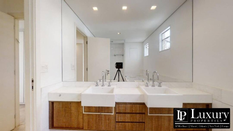 Imagem Apartamento com 2 Quartos à Venda, 151 m² em Vila Nova Conceição - São Paulo
