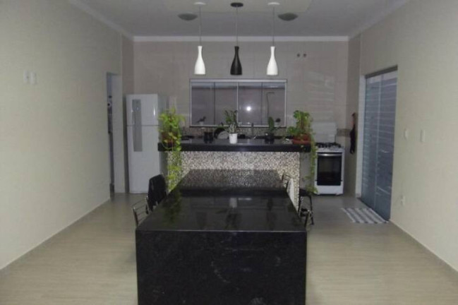 Imagem Casa com 4 Quartos à Venda, 210 m² em Quiririm - Taubaté Imagem Casa com 4 Quartos à Venda, 210 m² em Quiririm - Taubaté