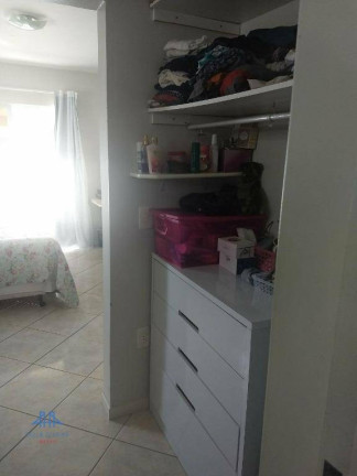 Imagem Casa com 3 Quartos à Venda, 250 m² em Carianos - Florianópolis Imagem Casa com 3 Quartos à Venda, 250 m² em Carianos - Florianópolis