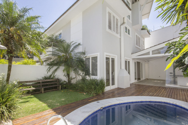 Casa de Condomínio com 5 Quartos à Venda, 488 m² em Morumbi - São Paulo
