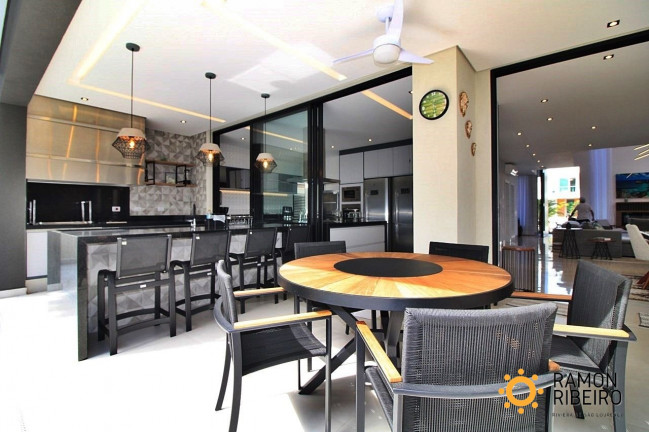 Imagem Imóvel com 5 Quartos à Venda, em Riviera - Bertioga Imagem Imóvel com 5 Quartos à Venda, em Riviera - Bertioga