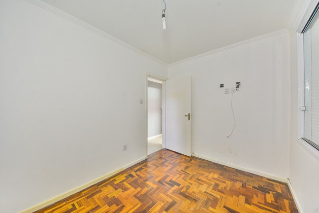 Imagem Apartamento com 3 Quartos à Venda, 61 m² em Cristal - Porto Alegre Imagem Apartamento com 3 Quartos à Venda, 61 m² em Cristal - Porto Alegre