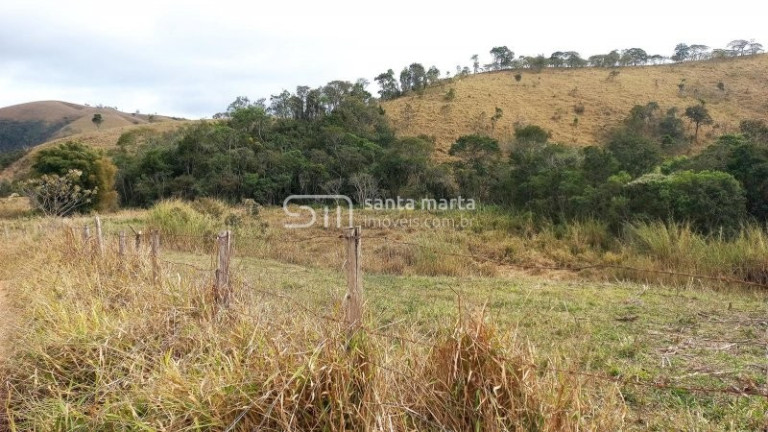 Imagem Imóvel com 1 Quarto à Venda, 1.573.000 m² em Três Barras - Cachoeira Paulista Imagem Imóvel com 1 Quarto à Venda, 1.573.000 m² em Três Barras - Cachoeira Paulista