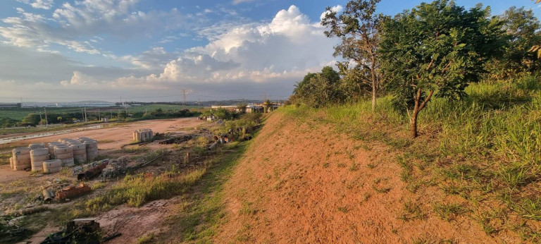 Imagem Terreno à Venda, 5.876 m² em Distrito Industrial - Jundiaí