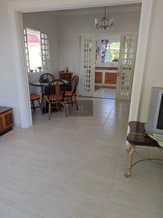 Imagem Casa com 5 Quartos para Alugar, 1.300 m² em Centro - Japira