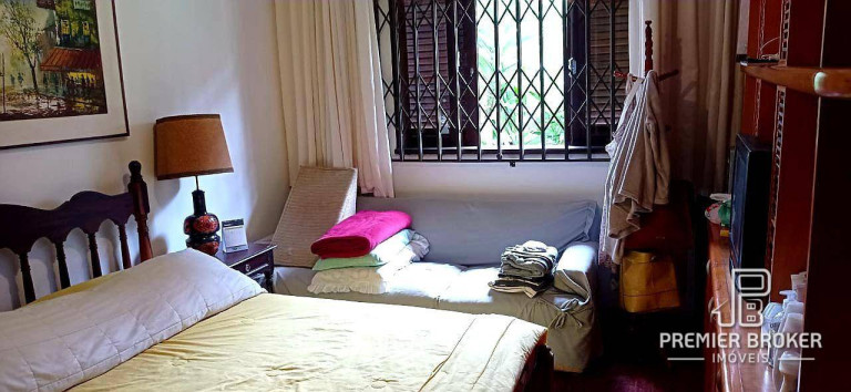 Imagem Casa com 4 Quartos à Venda, 230 m² em Alto - Teresópolis Imagem Casa com 4 Quartos à Venda, 230 m² em Alto - Teresópolis