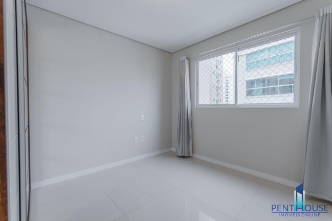 Imagem Apartamento com 3 Quartos à Venda, 127 m² em Pioneiros - Balneário Camboriú Imagem Apartamento com 3 Quartos à Venda, 127 m² em Pioneiros - Balneário Camboriú