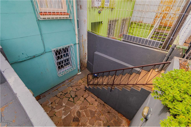 Imagem Casa com 4 Quartos à Venda, 98 m² em Petrópolis - Porto Alegre Imagem Casa com 4 Quartos à Venda, 98 m² em Petrópolis - Porto Alegre
