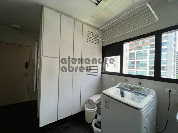 Imagem Apartamento com 3 Quartos à Venda, 220 m² em Itaim Bibi - São Paulo