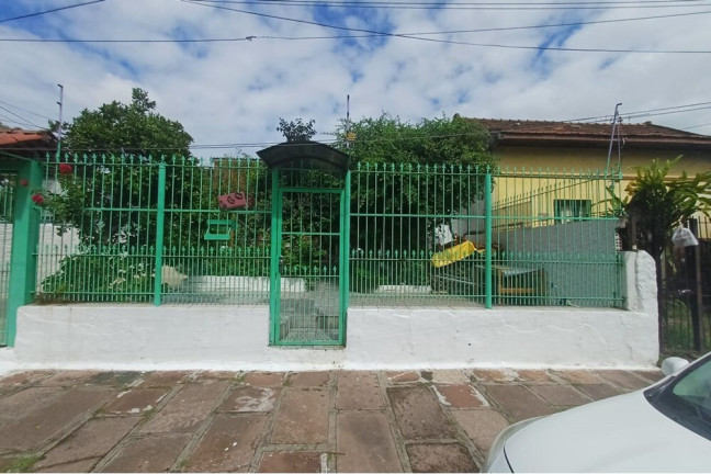 Imagem Casa com 3 Quartos à Venda, 160 m² em Santa Maria Goretti - Porto Alegre Imagem Casa com 3 Quartos à Venda, 160 m² em Santa Maria Goretti - Porto Alegre