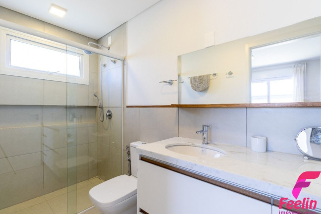 Imagem Casa com 2 Quartos à Venda, 223 m² em Rio Tavares - Florianópolis Imagem Casa com 2 Quartos à Venda, 223 m² em Rio Tavares - Florianópolis