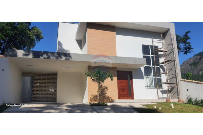 Imagem Casa de Condomínio com 3 Quartos à Venda, 160 m² em Inoa - Maricá