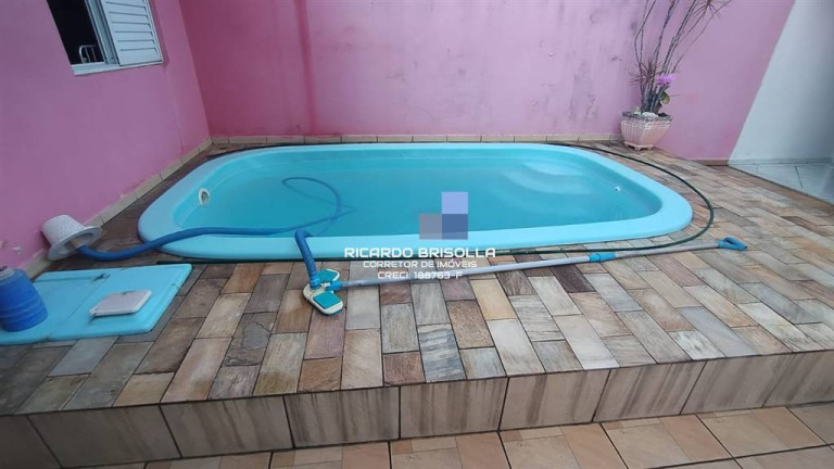 Imagem Casa com 5 Quartos à Venda, 210 m² em Guilhermina - Praia Grande Imagem Casa com 5 Quartos à Venda, 210 m² em Guilhermina - Praia Grande