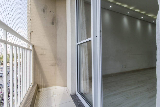 Imagem Apartamento com 3 Quartos à Venda, 69 m² em Jardim Tupanci - Barueri