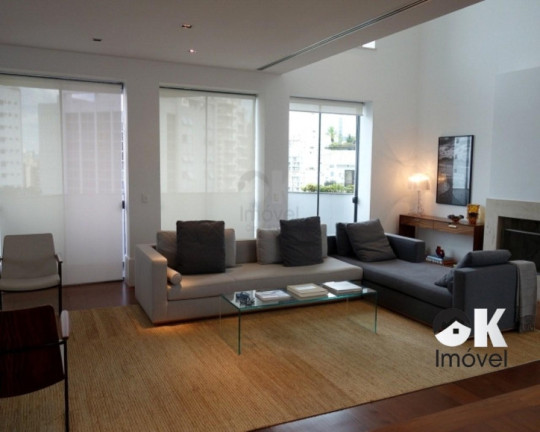 Apartamento com 4 Quartos à Venda, 350 m² em Vila Nova Conceição - São Paulo
