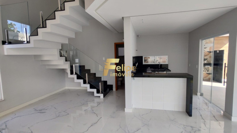 Imagem Casa com 3 Quartos à Venda, 240 m² em Itapebussu - Guarapari Imagem Casa com 3 Quartos à Venda, 240 m² em Itapebussu - Guarapari