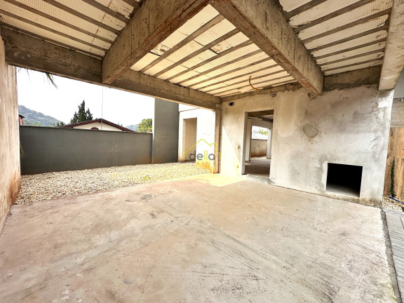 Imagem Casa com 3 Quartos à Venda, 183 m² em Glória - Joinville Imagem Casa com 3 Quartos à Venda, 183 m² em Glória - Joinville